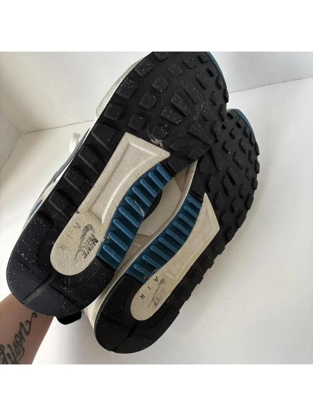 Nike Men's White and Multi Trainer
